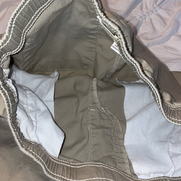 EUC - boys medium 10/12 - True Craft - elastic waist khaki shorts - Picture 6 of 8